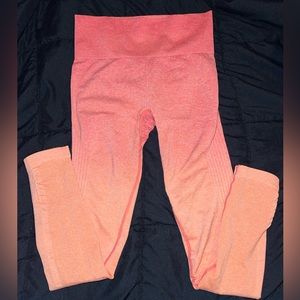 Peach & Pink Ombre Workout Leggings Size Small
